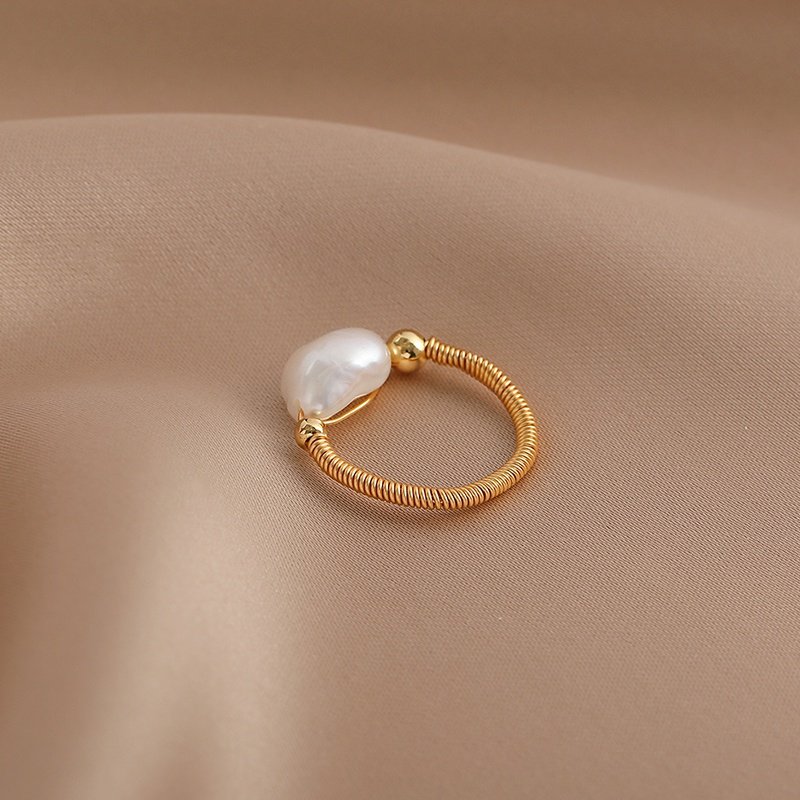 3i pearl inlaid niche design high-end French retro temperament middle finger ring female 3i pearl inlaid niche design high-end French retro temperament middle finger ring female