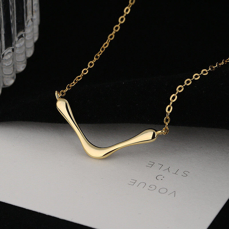 v necklaces v necklaces