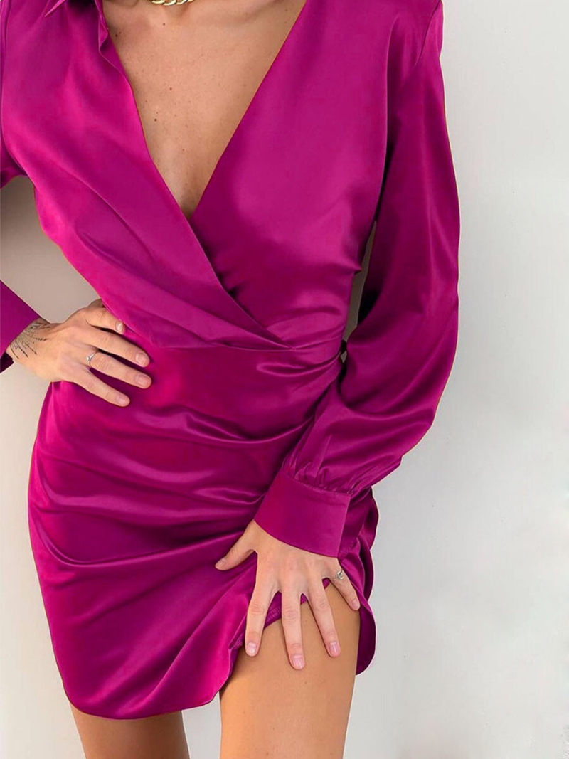 Deep v-neck temperament of emulation silk skirt Deep v-neck temperament of emulation silk skirt