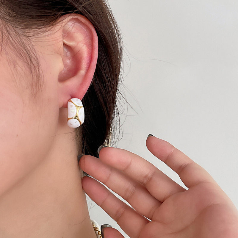 S925 18K stud earrings S925 18K stud earrings