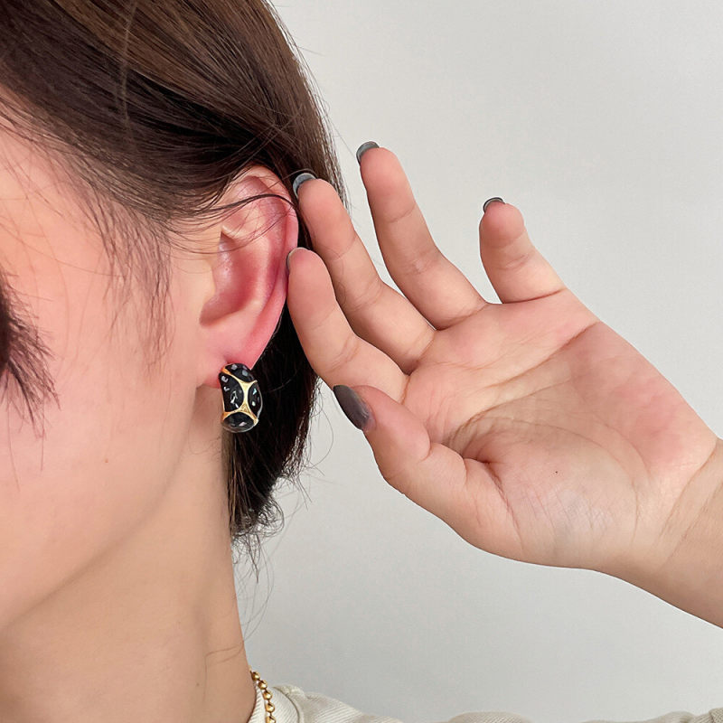 S925 18K stud earrings S925 18K stud earrings