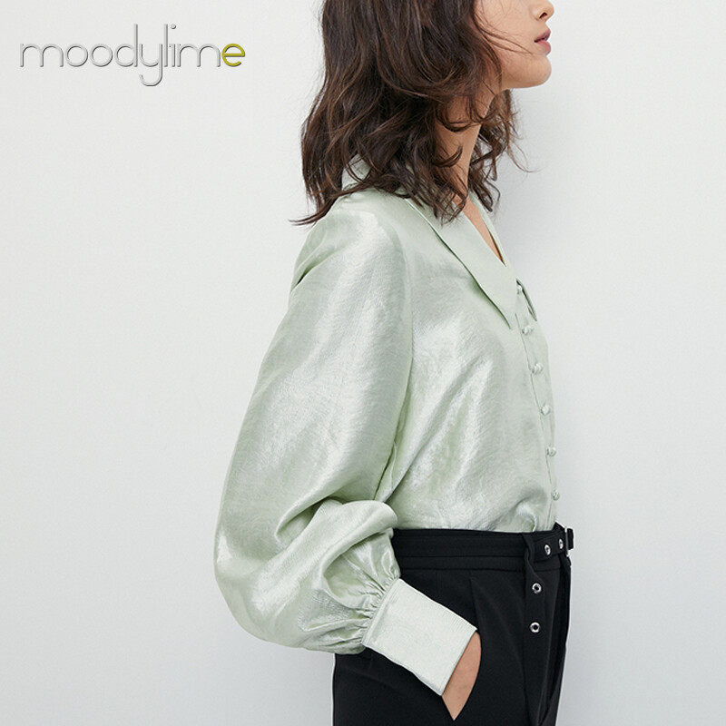 Collar Button on Front Long Sleeves Blouse Collar Button on Front Long Sleeves Blouse