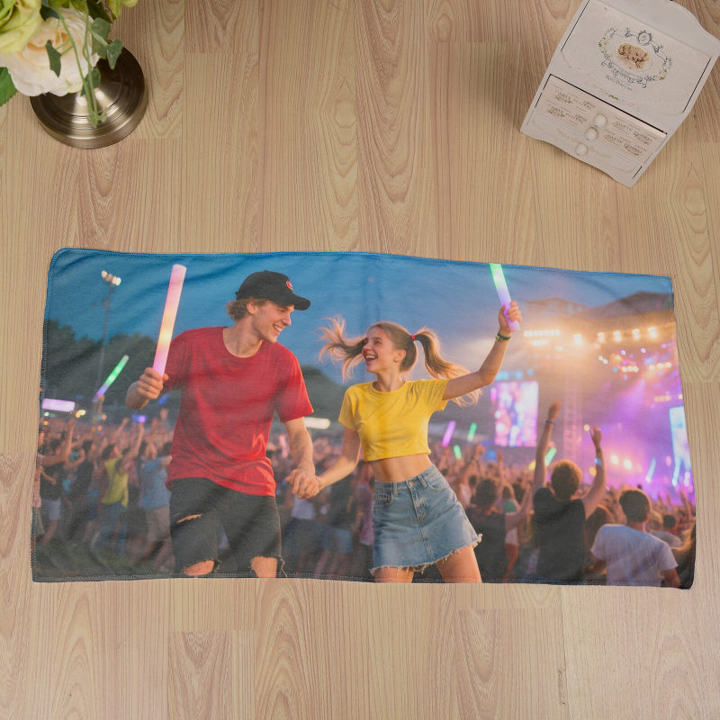 Customized personalized printed square towel cartoon hot transfer printed towel, both real and anime peripheral patterns can be customized with pictures