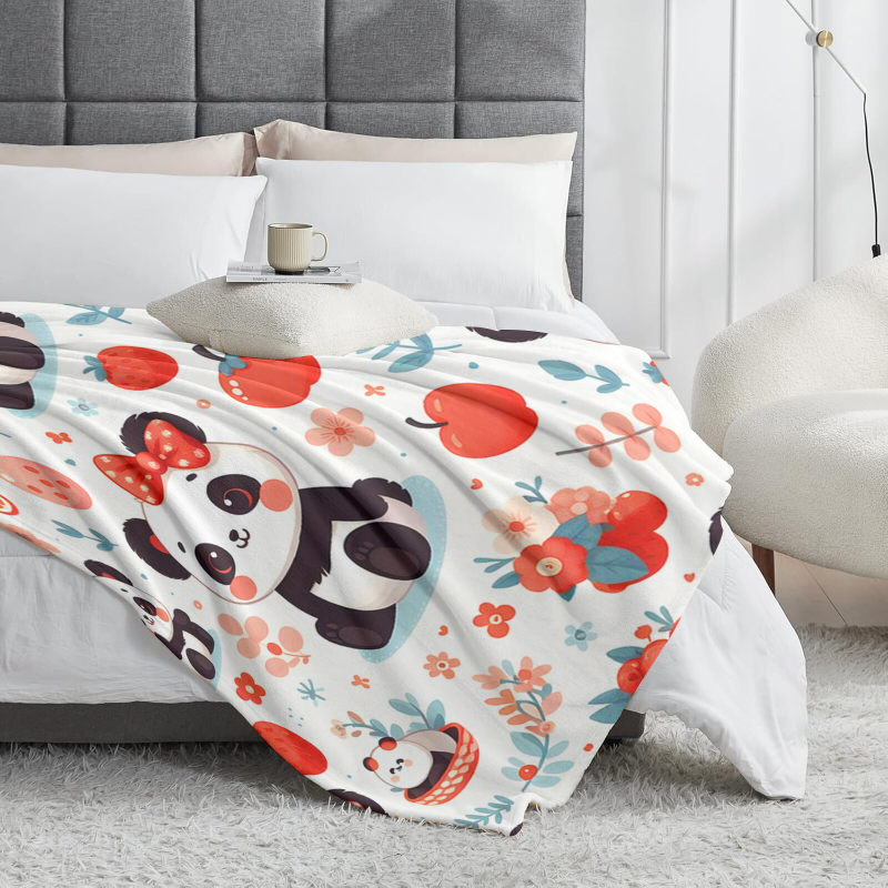 Cute panda pattern blanket, warm and soft