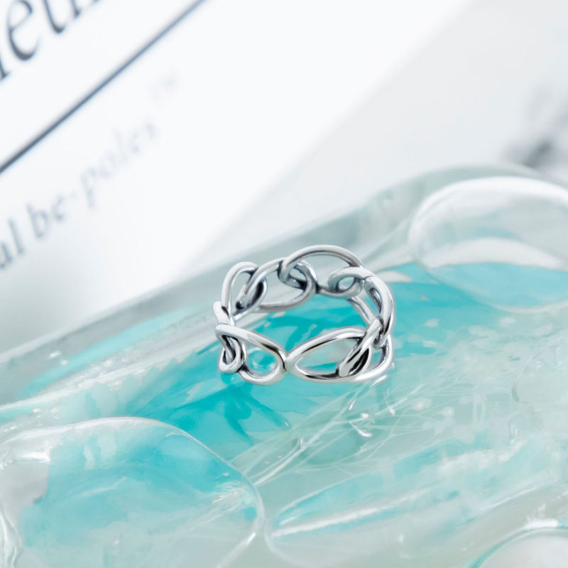 Twist Wrap ring