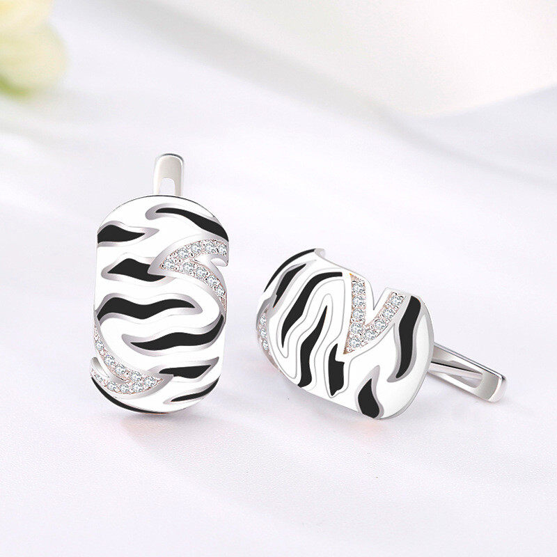 Dextera hoop earrings