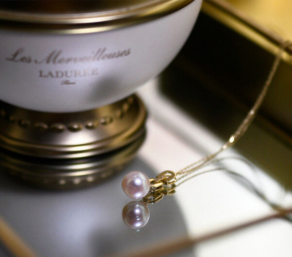 Pearl  pendant 18k necklace