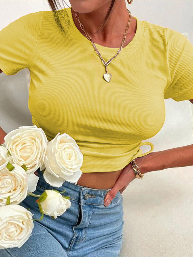 tight short sleeve T-shirt