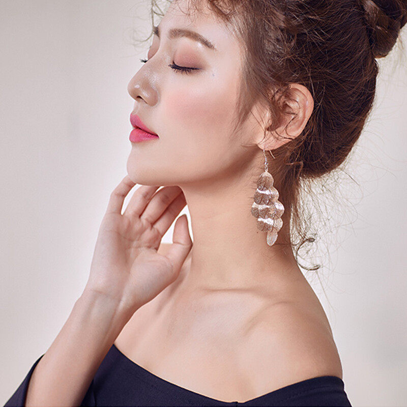 Drop earrings in leaf design  s925 hoop