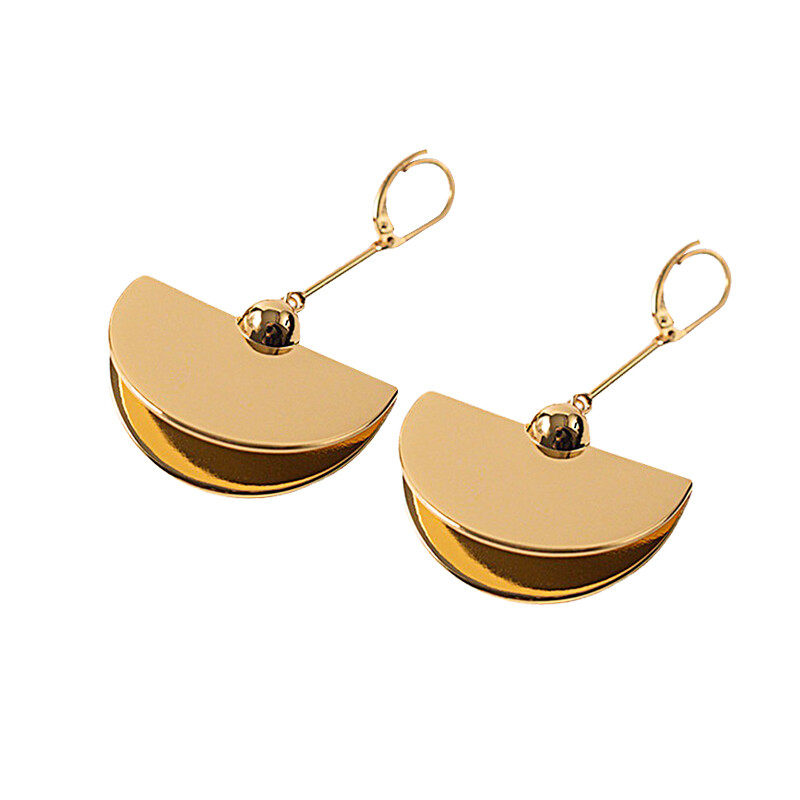 Coppery stud earrings