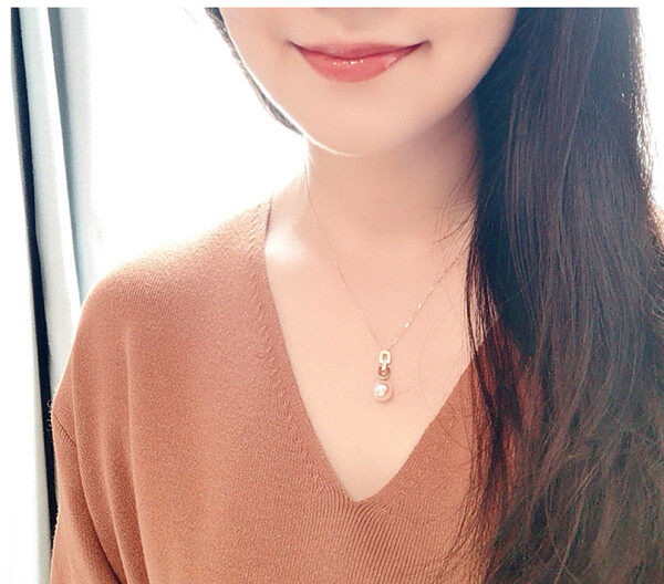 Pearl  pendant 18k necklace