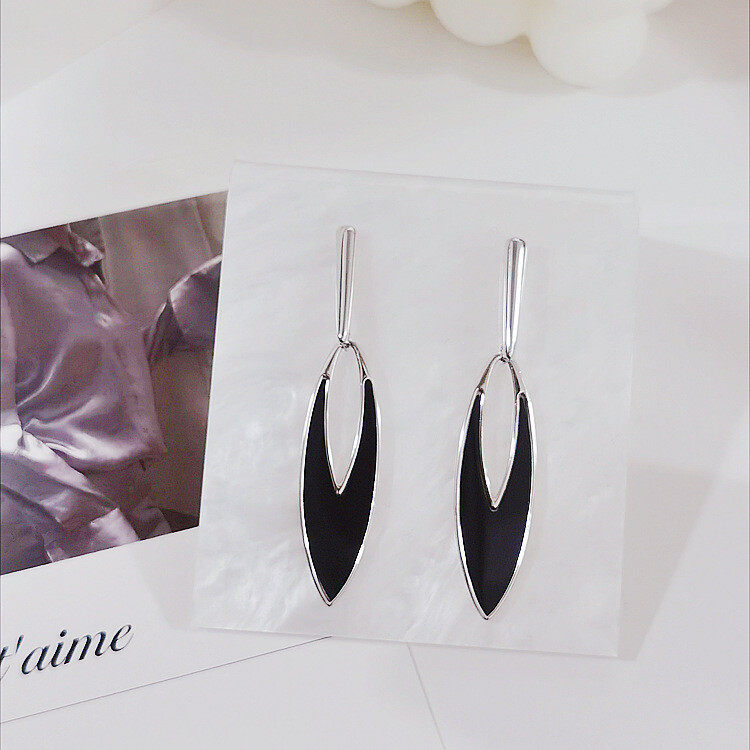 S925 black  drop earrings