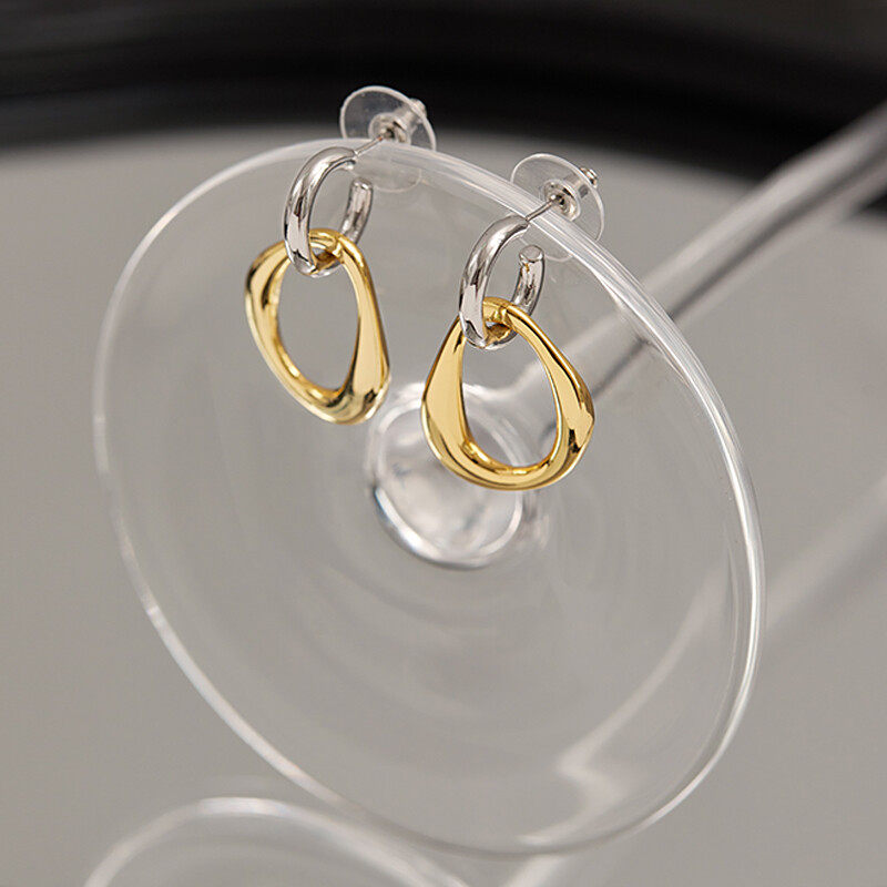 Loop earrings