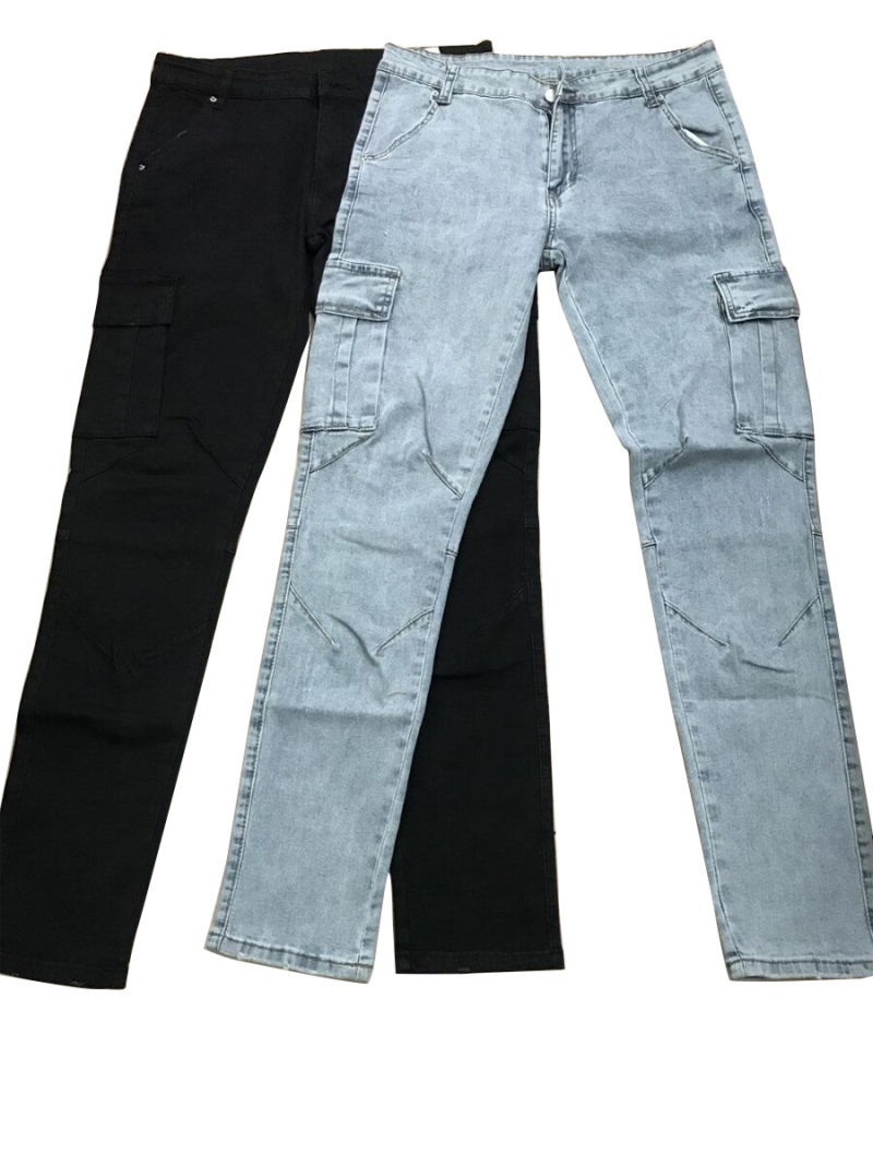 Skinny Jeans In Flat Mid Wash With Zipper On Bottom