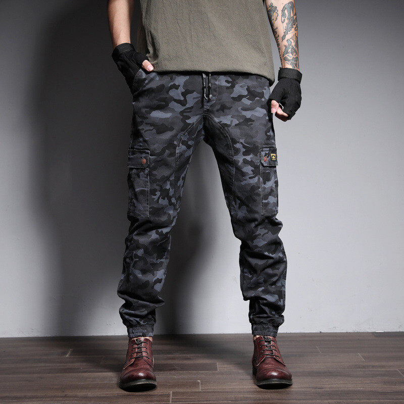 Men's Cargo Pants  in Enigmatic Color