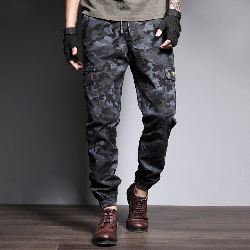 Men's Cargo Pants  in Enigmatic Color
