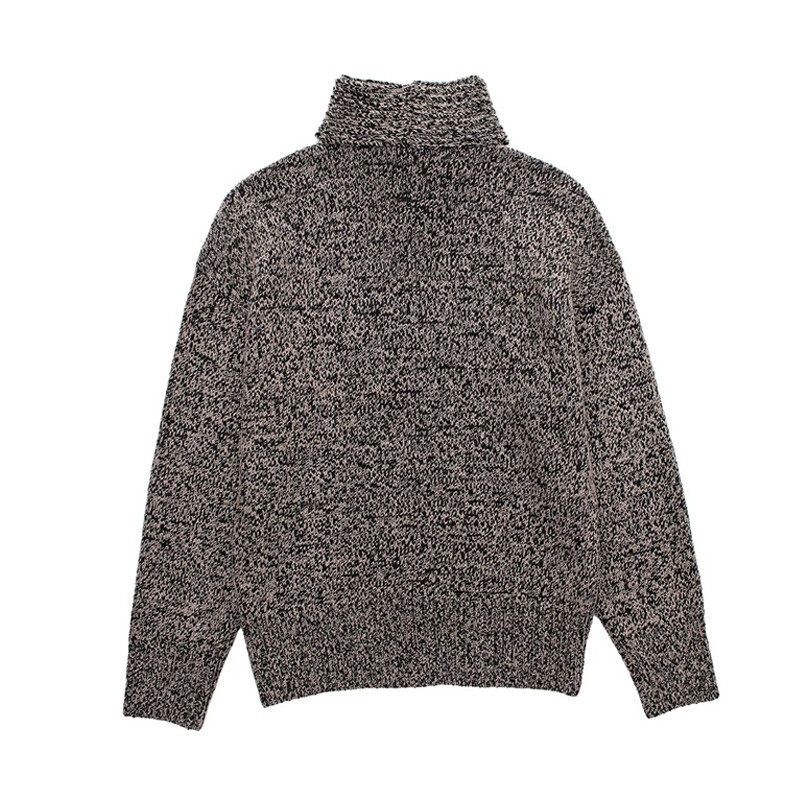 Overlap Coller Pullover