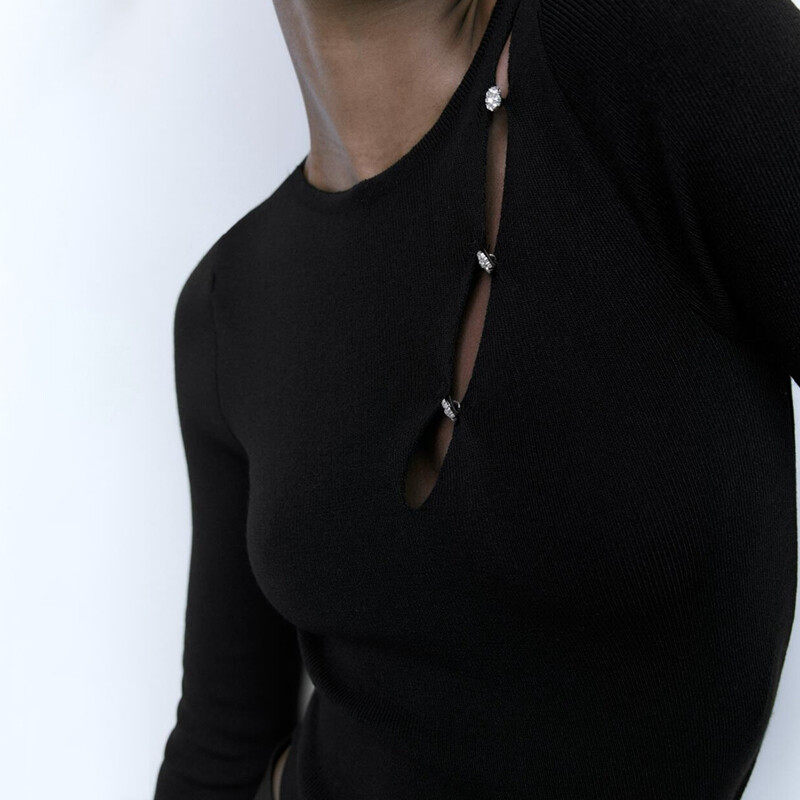 Round Neck Knit Top with Button detail