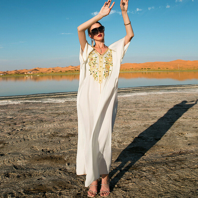 Gold lace-embroidered hand-sewn diamond dress