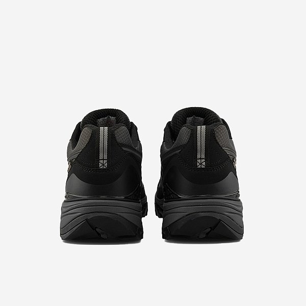 Black outdoor waterproof hiking shoes