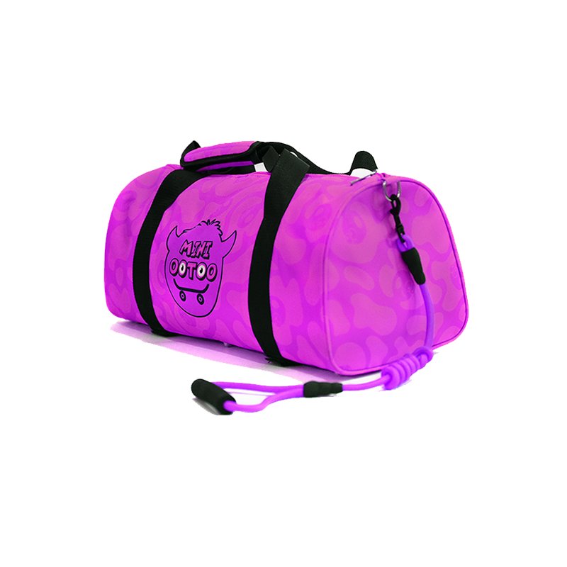 Four-wheel skateboard shoulder backpack