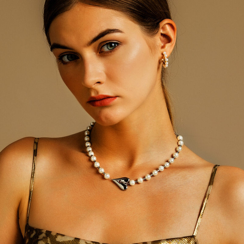 8mm 18 in Pearl Necklace with Heart for Women